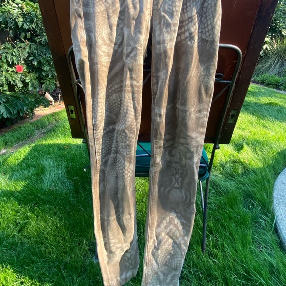 NWT tan patterned skin pants - Picture 3 of 3